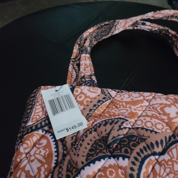 Vera Bradley tote. SOLD - Picture 5 of 8